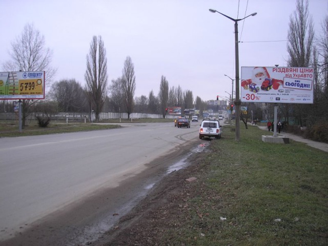 Щит 6x3,  перехрестя Хмельницьке шосе та вул.Чехова