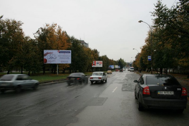 Щит 6x3,  перехрестя пр. Грушевського та вул.Драй-Хмари (за 100м від вул.Драй Хмари)