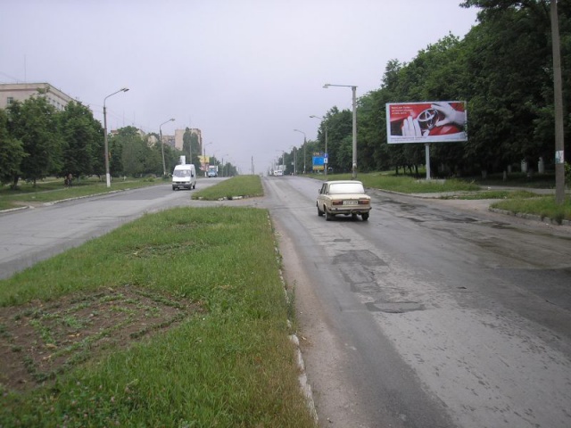 Щит 6x3,  пр.Грушевського перед в’їздом на СТО