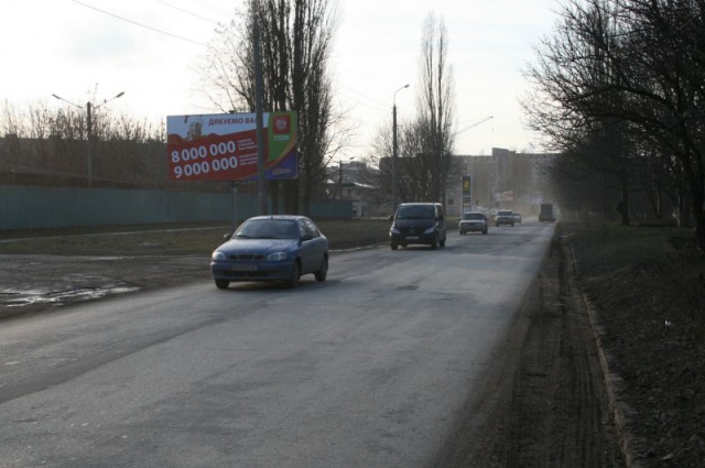 Щит 6x3,  вул.Чехова біля в’їзду на територію КЕМЗ
