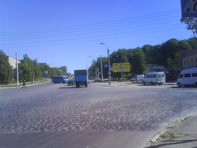 Щит 6x3,  перехрестя пр.Грушевського та вул.І.Франка