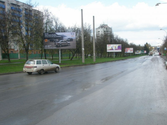 Щит 6x3,  перехрестя пр. Грушевського та вул.Драй-Хмари (за 50м від вул.Драй Хмари)